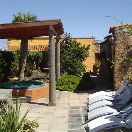 Hotel Casa Rural El Drago *