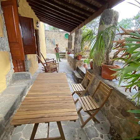 Casa Rural El Drago Hotel