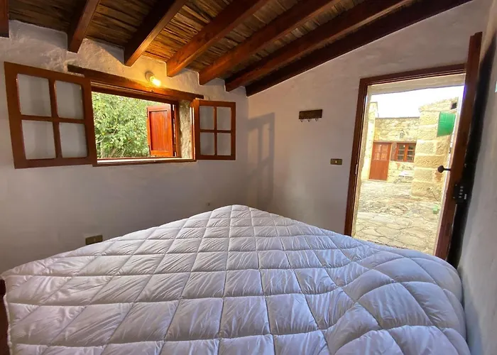 Hotel Casa Rural El Drago *
