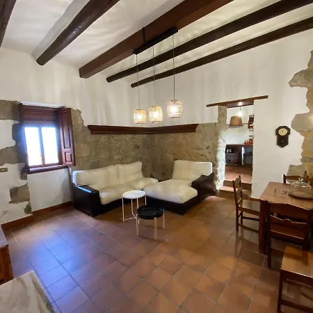 Casa Rural El Drago